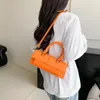 Bolsos de noche 2023 caja rectangular con estilo mensajero hombro de alta calidad bolso de cuero para mujer monedero diseñador pequeño bolso portátil cuadrado