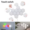 أضواء سداسية جدار اللمس الكمومي Night DIY Honeycomb الضوء المغناطيسي الملون LED مصباح وحدات مصباح HKD230704