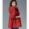 Trench da donna 2023 Primavera Autunno Cappotto Donna Giacca a vento con cappuccio Moda Cardigan con cerniera allentata Capispalla rosso cachi Abbigliamento femminile