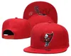 Het unisex All sport tem Logotyp Designer baseball Snapbacks Justerbara hattar Platt bomull Broderi basket fotboll Mesh Monterad flex hatt stängd hel utomhus keps