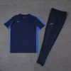 Mens Tracksuits Tech Fleech Designer Suit Kort ärm + Shorts och byxor Sport Set Quick Dry Casual Fashion Sportwear med stora storlekar tillgängliga