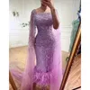 Festklänningar Serene Hill Lilac Mermaid Ankellängd Midi Feather Beaded Lyxkväll Med Cape Klänningar För Kvinnor 2023 LA71841