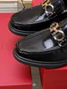 2023 Herrklänning Skor Elegant företagsfest Bröllopslägenheter Modemärke Designer Oxfords Skor Herr Utomhus Casual Walking Loafers storlek 38-44