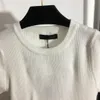 Maglietta alla moda in maglia Camicetta da donna Designer manica corta Girocollo Maglieria casual Abbigliamento T-shirt estiva Lettera Top Guardare i fuochi d'artificio Data Alta qualità