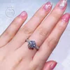 Anelli a grappolo Colore D VVS1 Moissanite Ring Flower Design 1 Blu Verde Giallo Rosa Rosso Diamante Argento 925 Placcato in platino per le donne