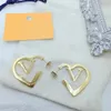 Modering med bokstavsdesign Damörhängen Designer Letter Ear Study Guldpläterade geometriska smycken Smycken för bröllopsfest