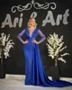 Seksowna niebieska suknia wieczorowa z koralikami elegancka dekolt w serek pełna długość sukienki syrenka Illusion cekinowa koronkowa sukienka na studniówkę formalna