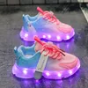 Baskets Enfants Led Chaussures Garçons Filles Baskets Lumineuses Chargeur USB Chaussures Rougeoyantes Maille Respirant Coloré Chaussures D'éclairage Sole Lumineuse 230705