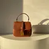 레이디 디자이너 Tabou Crossbody Bags 부드러운 송아지의 스트랩에 클러치 4 색으로 어깨와 손을 운반하는 여성 패션 가방