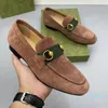 Mocassim masculino de marca Sapatos sociais de camurça marrom escuro Sola de couro Sapato executivo