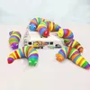 ナメクジの減圧玩具ドルフィンズフィジェットおもちゃ現実的なナメクジの昆虫はrawう感覚おもちゃをねじれたカジュアルな快適な放出ストレス