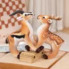 33CM urocza imitacja antylopy pluszowe zabawki prawdziwe życie dzikie zwierzę lalka nadziewane miękkie dzieci dekoracje urodzinowe dla dzieci prezent