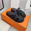 Damen-Designer-Slipper, Sandale, Sommersandalen, Sandalen, Schuhe, Herren, klassische Marke, Strand-Slipper, lässige Damen-Außenhausschuhe, Slider, Strand-Lederschuh mit Box