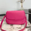 Bolsas tiracolo simples flip Bolsas mensageiro rosa Axilas Ombro Saco de compras Pasta designer Bolsa bolsa Hobo Bolsa feminina Letra de metal Alça removível