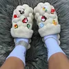 Hippe Sandalen Vrouwen Winter Warm Katoen Bubble Slides Met Kerst Charmes Meisje Luxe Designer Tas Massage Slippers Hot 230417