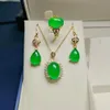 cristallo intarsiato rosso Calcedonio verde rosa Giunto di bambù Gocce d'acqua ciondolo collana orecchini ad anello set 3 pezzi set di gioielli 12 stili