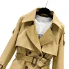 Nowa moda Kobiety Krótki trencz jesień zimowy pasek Vintage podwójnie piersi Khaki Windbreaker Mariewnia Slim Ice Coat Y53811372976