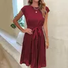 Abiti casual Comely Elegant Women Summer Beach Sundress Abito longuette plissettato a maniche corte Soild Color O Neck Tunica Fashion