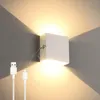 Lampade da tavolo Ricaricabili USB Applique da parete Luci Touch Dimming Magnetic LED Lampada montata per comodino Corridoio Tromba delle scale