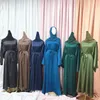 Etniska kläder Kvinnor Muslimsk Robe Dubai Turkiet Basic Abaya Hijabs Rundhalsad Maxiklänning Eid Ramadan Silkeslen Kaftan Mutli-färgad islamisk