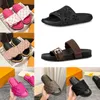 hoge kwaliteit pantoffel ontwerper heren dames pluizige pantoffels platform zwembad kussen muilezels vrouwen sandalen zonsondergang platte comfort muilezels gewatteerde voorkant riem huis coach rubber