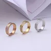 Anelli a fascia Fashion Designer Trendy Classic Nail Ring per donna Uomo Full Cz Crystal Acciaio inossidabile Love Luxury 18k Gold Screw Rings Wedding Engagement Ring Jewelry