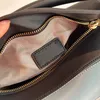 Женская подлинная кожаная конверт сумки роскошной дизайнеры дизайнеры модельер -дизайнерские сумки для плеча женщин мешок для поперечного кусочка кошелек CHD2307051