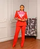 Kvinnor Bröllop Smoking 2 delar Röd Spets Pärlor Kontor Dam Blazer Kostymer Kvinnliga byxor med hög midja Custom Made
