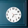 壁掛け時計 逆掛け時計 珍しい数字 逆向き モダンな装飾時計 時計 壁用の優れた時計 Y200109 Z230707