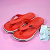 صنادل السدادة المتقاطعة المصممة الشهيرة Sandels Sandels Womens Mens Kids Kids Slippers Black Red Pink Flop Flops Sliders Sliders Summer Beach Shoes Coach Saldles