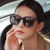 Célébrité Internet avec grand cadre carré à la mode à la mode hommes et femmes Street Photo lunettes de soleil lunettes de soleil