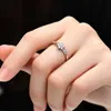 Anillo de moissanita de alta calidad del fabricante, anillos de compromiso personalizados gratuitos de plata de ley 925 para novia