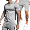 Survêtements pour hommes vente 2023 été gaufré col en v Polo à manches courtes ensemble de shorts pour les sports loisirs mode Cool et confortable