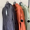 22ss Fashion Company Loose Nylon Hooded Jacket Men Ultra Light Orange Jackets Outdoor Pullover Coat