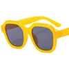 Mode Solglasögon Unisex Oversize Ram Solglasögon Personlighet Adumbral Anti-UV glasögon Rice Nails Glasögon Godis Färg Prydnads