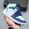 Kid 1s Schoenen Jumpman 1 Basketbalschoenen jongens meisjes Big Kids Trainers Atmosphere Patent Bred baby baby peuter Koningsblauw Donker Mokka Roze jeugd kindersneakers