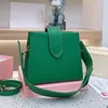 Bolso de caja cuadrada Bolsos cruzados Bolsos de mensajero Bolsos de hombro para axilas Bolso de compras Maletín Bolso de diseñador Monedero Hobo Bolso de mujer Letra de metal Correa extraíble