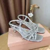 المصممين يعقدون نساء ROIS Silver Open Tee Heeled Shoes Stiletto Heel Fashion Massions Slingbacks Pumps Crystal المرصعة بالنساء الكعوب