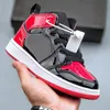 Kid 1s Schoenen Jumpman 1 Basketbalschoenen jongens meisjes Big Kids Trainers Atmosphere Patent Bred baby baby peuter Koningsblauw Donker Mokka Roze jeugd kindersneakers