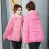 Trenchs pour femmes 2023 hiver épaissi veste rembourrée femmes décontracté ample Parkas bleu mode chapeau poche court coréen vers le bas coton chaud