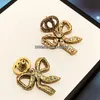 Boucles d'oreilles motif papillon Vintage Boucles d'oreilles strass en laiton 18 carats Clous de diamants Charme Boucles d'oreilles Bijoux