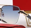 Luxusdesign Hitzewelle Klassische Sonnenbrille Quadratische Sonnenbrille Mode Luxus Metalldesigner Goldrahmen Sonnenbrille Männer Frauen Sommer Strahlenschutz