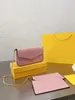 Damen 3-teilig mit Box WOC Kulturbeutel Umhängetaschen Echtes Leder Luxuriöse Designer-Umhängetasche mit dreifacher Goldkette für Herren COOL Mini-Pochette-Handtaschen-Einkaufstasche