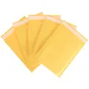 Emballage de protection 100Pcslot Enveloppes à bulles en papier kraft Sacs Mailers Enveloppe rembourrée avec sac postal Différentes tailles Jaune 230706