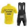 Conjuntos de Camisas de Ciclismo WONDER Retrô Cor Amarela Conjunto de Barras Clássica Terno de Bicicleta Manga Curta Homens Bib Shorts Roupas Por Equipe Gel 230706