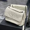 Luxurys Designer Messenger Handbags Silver本物の革のクロスボディバッグ