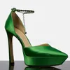 Kleidschuhe Grüne Satinplattform Spitzzehe Sandalen Frauen Leder Seide Pumpe Stiletto Kristall Quaste Heels Luxus Design Flach
