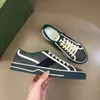 Tennis 1977 Sneakers lässige Designerschuhe Grün und Rot Web Stripe Italien Schuh Herren Damen Low Top Sneaker Stretch Baumwolle Trainer Übergröße 01