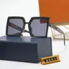Lunettes de soleil design pour femmes et hommes Modèle de mode spécial UV 400 Protection Lettre Big Leg Double Beam Frame Outdoor Brands Design Alloy Diamond Sunglasses 2905
