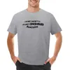 Pikétröja för män JAG ÄR INTE KORT BARA KONCENTRERAD FANTASTISK T-shirt Vintage T-shirt Herrkläder